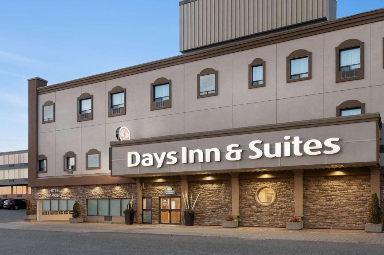 Days Inn & Suites By Wyndham Sault Ste. Marie On Exterior foto